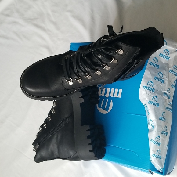 Sneaker and chelsea boot for women - Picture 12 of 16